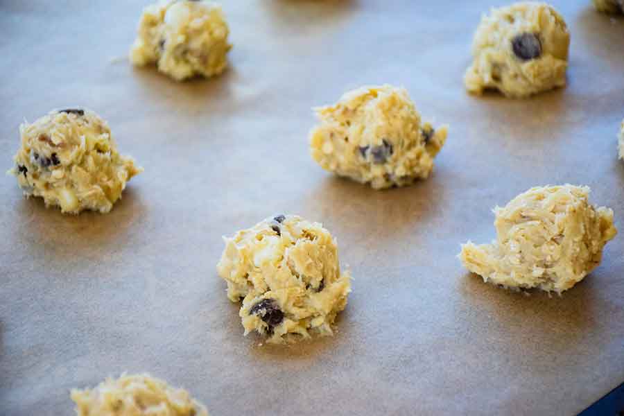 Cookie dough on the baking sheet