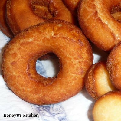 Nanny's Raised Doughnuts