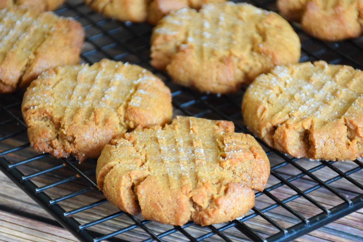 Flourless Peanut Butter Cookie