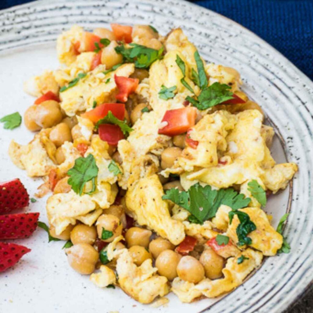 Featured image for Garlic Scrambled Eggs with Chickpes