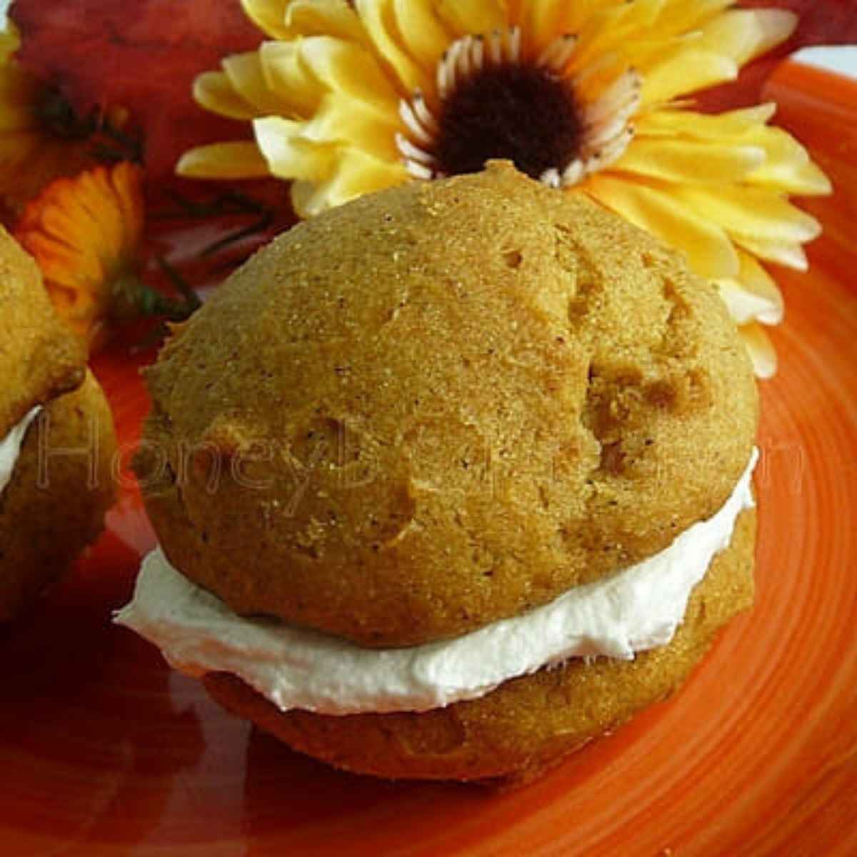 Featured image for pumpkin whoopie pie.