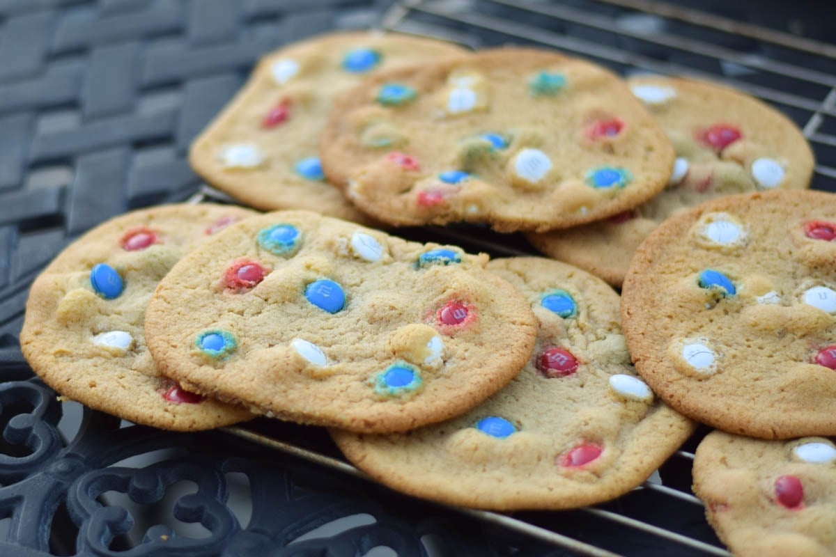 Red White and Blue M&M Cookies - I Heart Eating