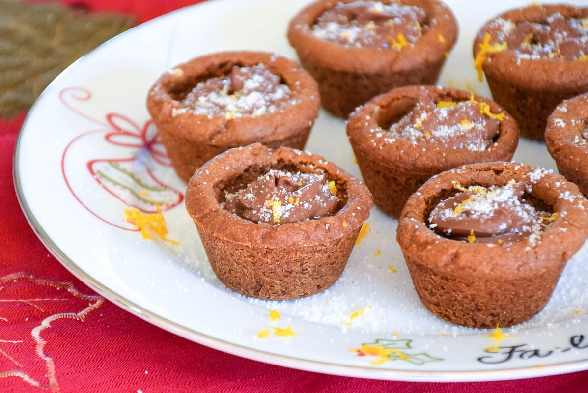 Chocolate Hazelnut Filled Gingerbread Cups