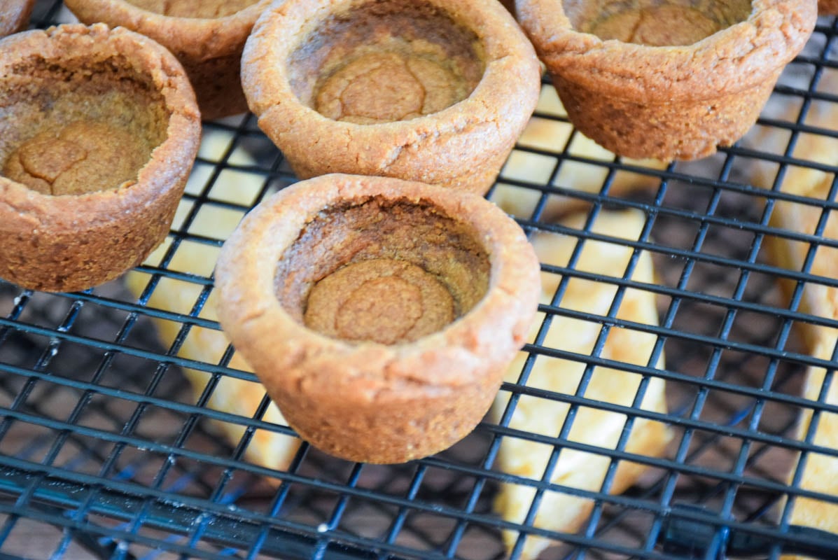 Chocolate Hazelnut Filled Gingerbread Cups