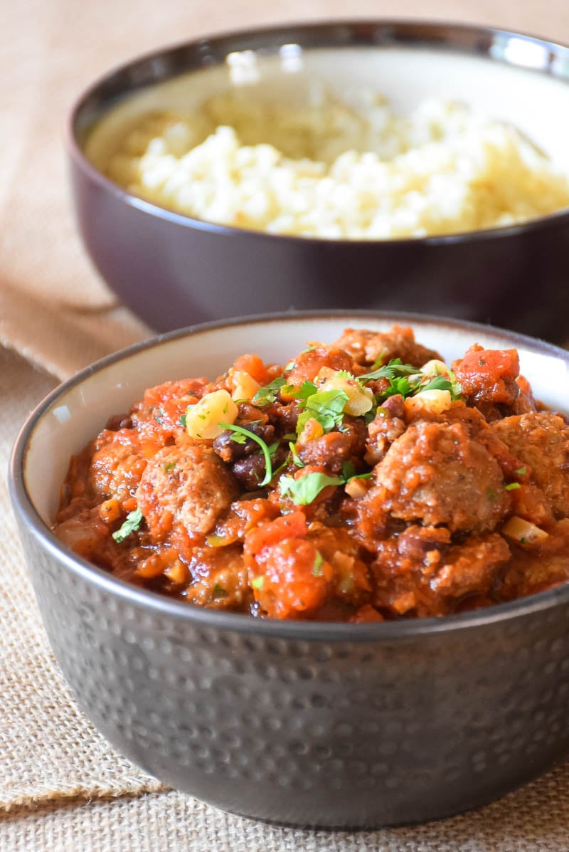 Roasted Garlic Meatball Chili over Cauliflower Rice