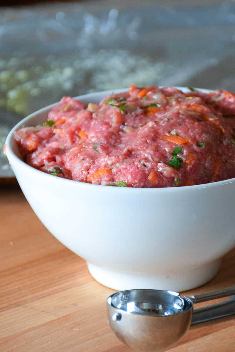 Roasted Garlic Meatball Chili over Cauliflower Rice