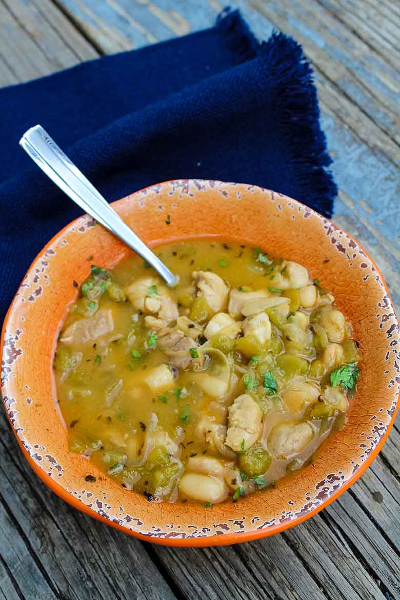 White Chicken Chili - Easy weeknight recipe - Grumpy's Honeybunch