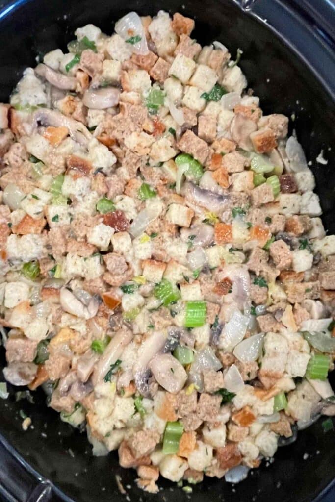 Momma Law's Crockpot Stuffing - Grumpy's Honeybunch